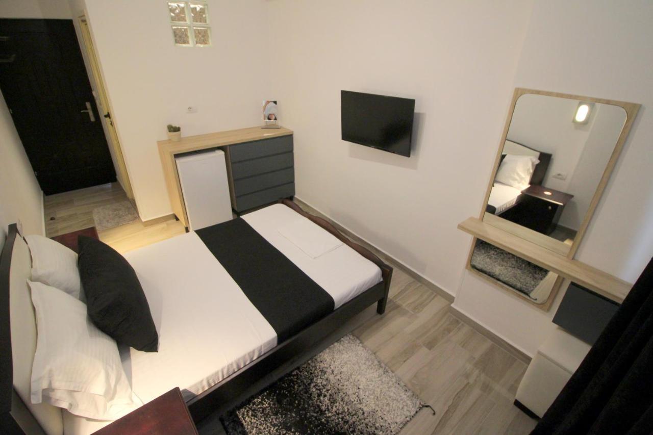 Jericho Rooms Sarandë Exterior foto